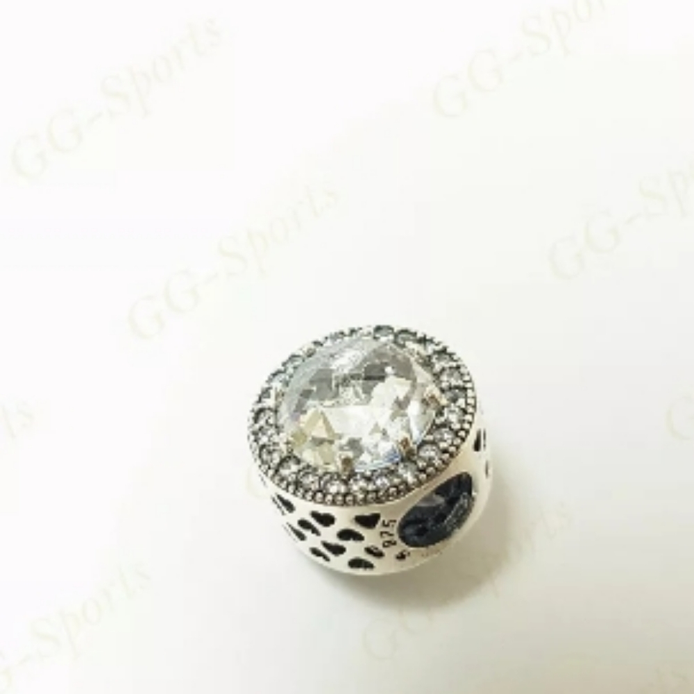 Pandora clear radiant Hearts charm. - Picture 5 of 8